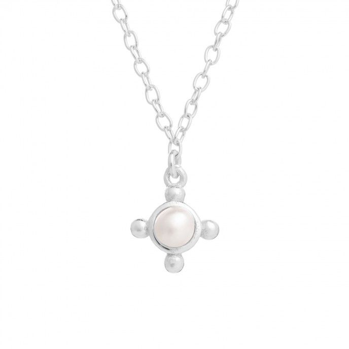 PEARL PENDANT NECKLACE