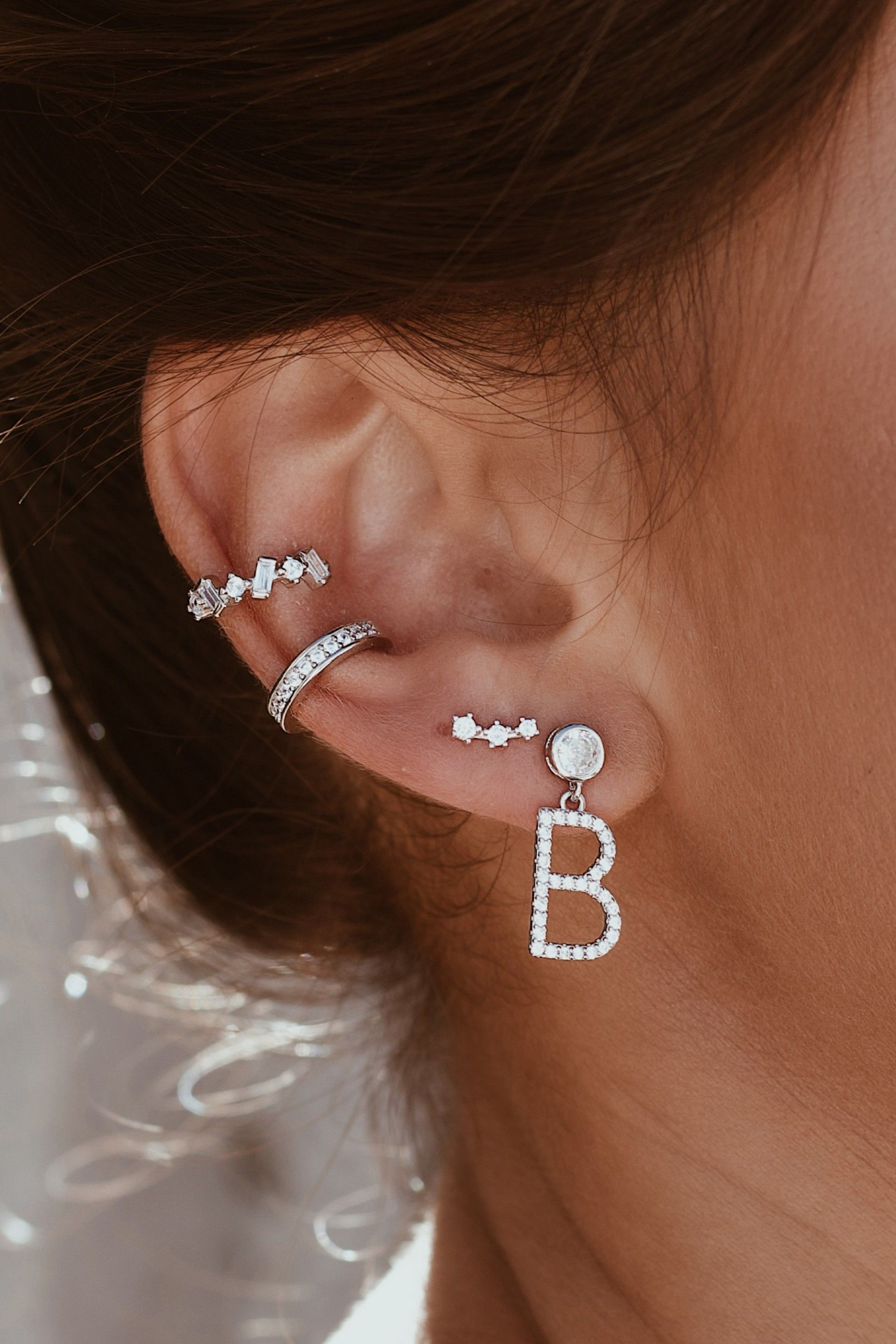 EAR CUFF ZIRCÕES
