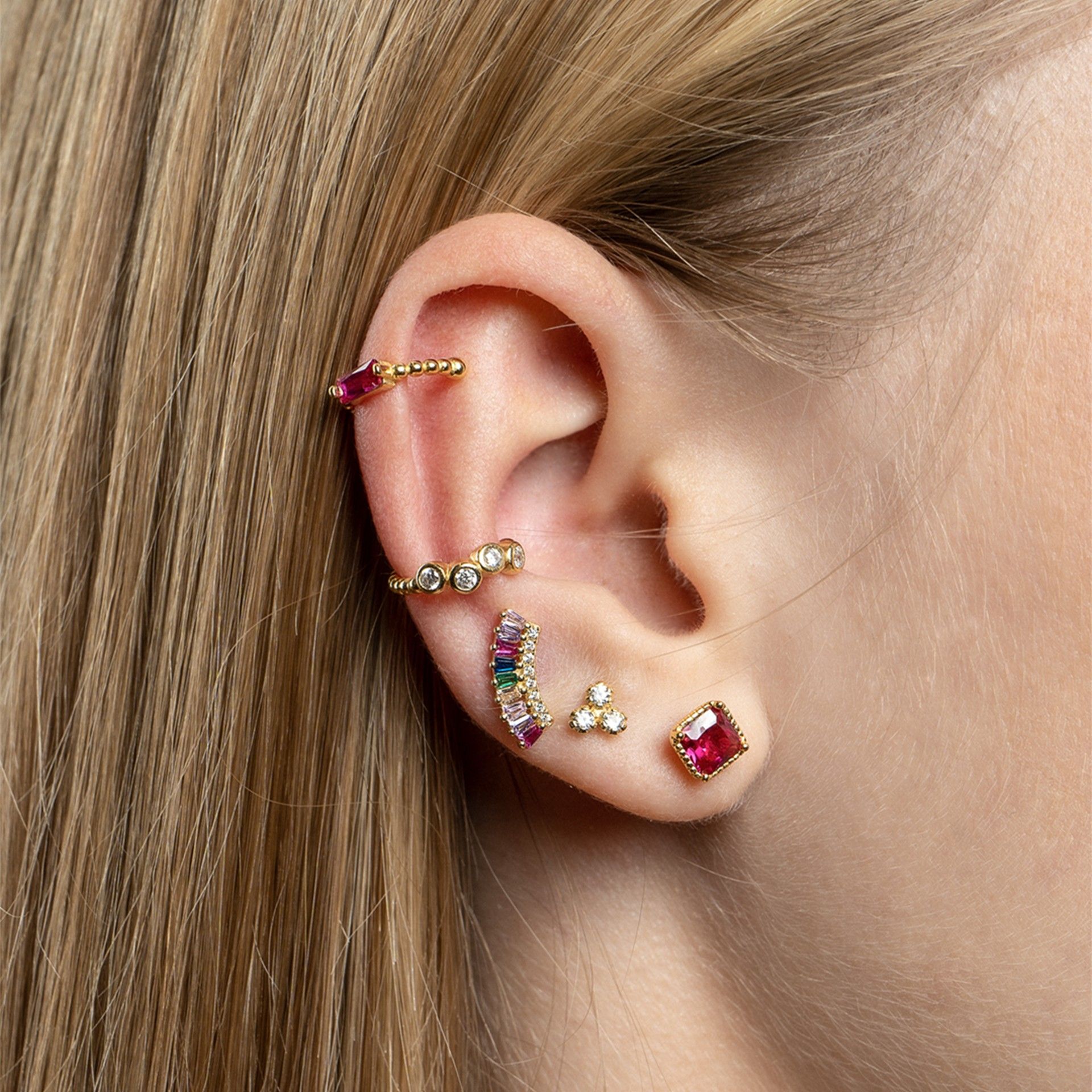 EAR CUFF BOLINHAS ZIRCÃO RETANGULAR