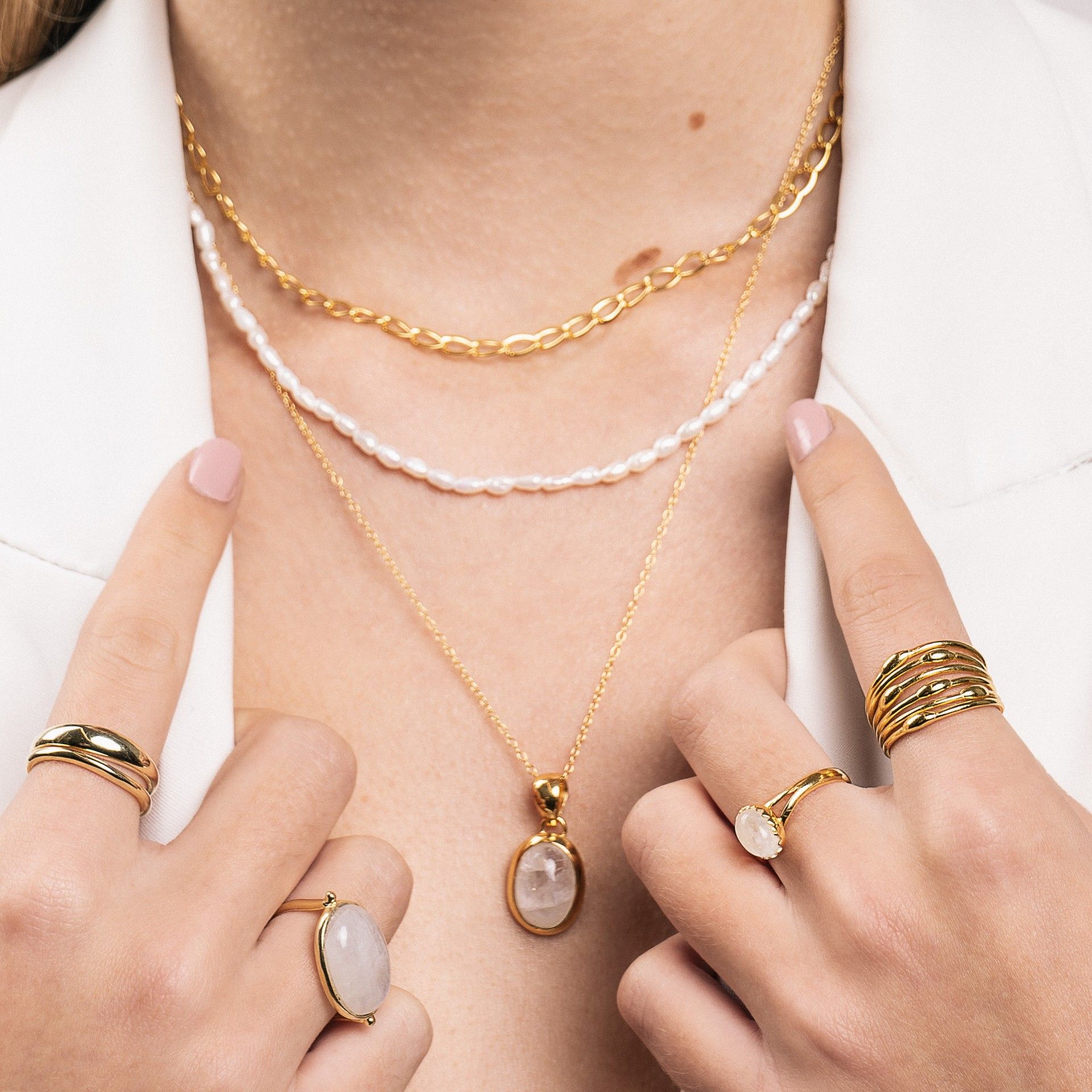 COLAR MINI PÉROLAS 40CM