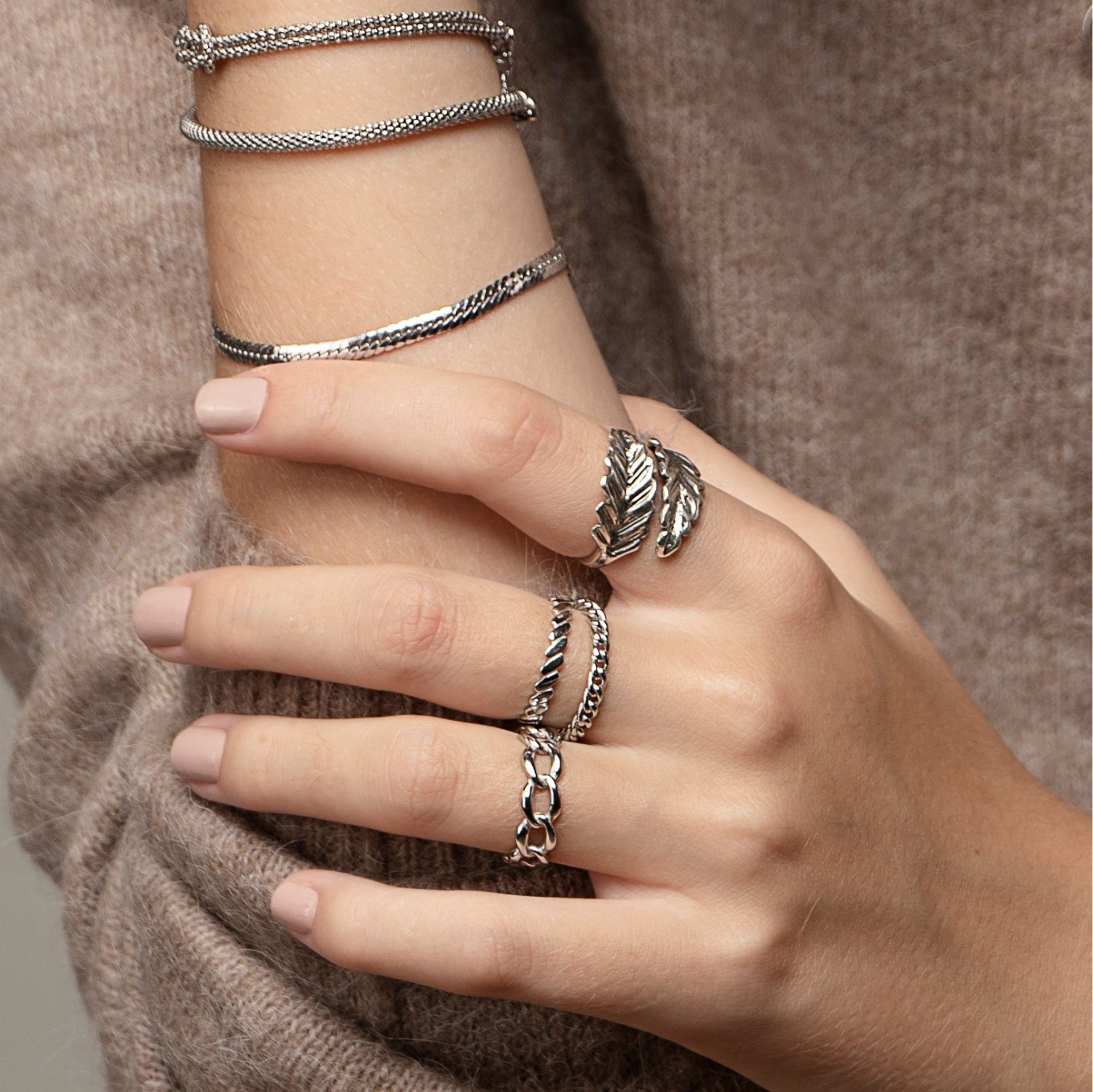 ANEL FOLHAS AJUSTÁVEL