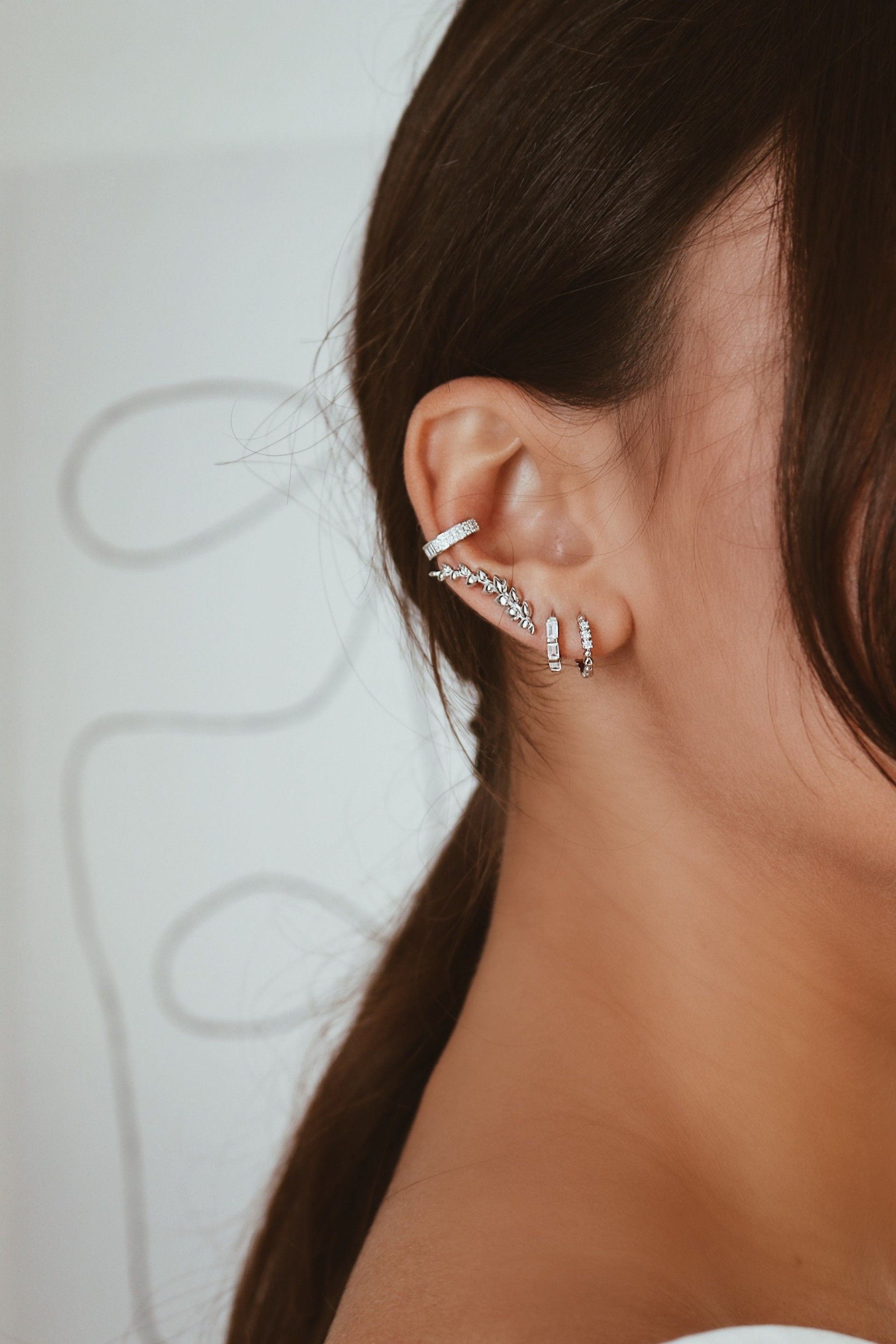EAR CUFF PEDRAS