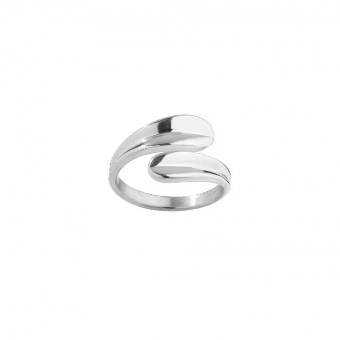 CROSSED STEEL RING