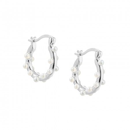 SILVER HOOPS WITH PEARLS
