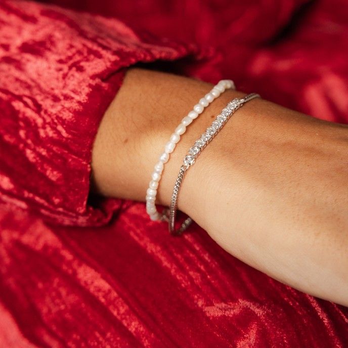 SILVER BRACELET WITH PEARLS