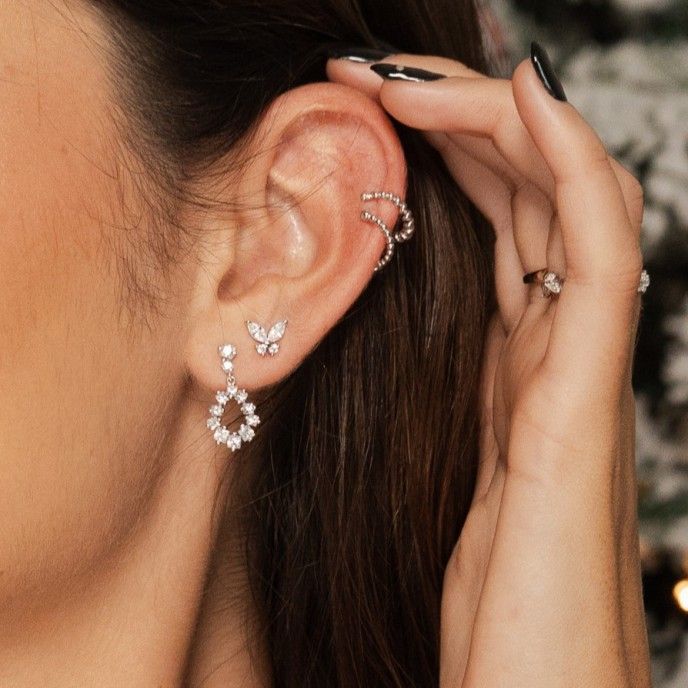 TWISTED SILVER EAR CUFF