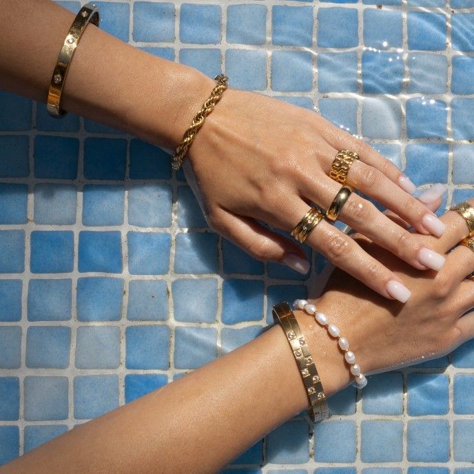 SILVER BRACELET WITH PEARLS