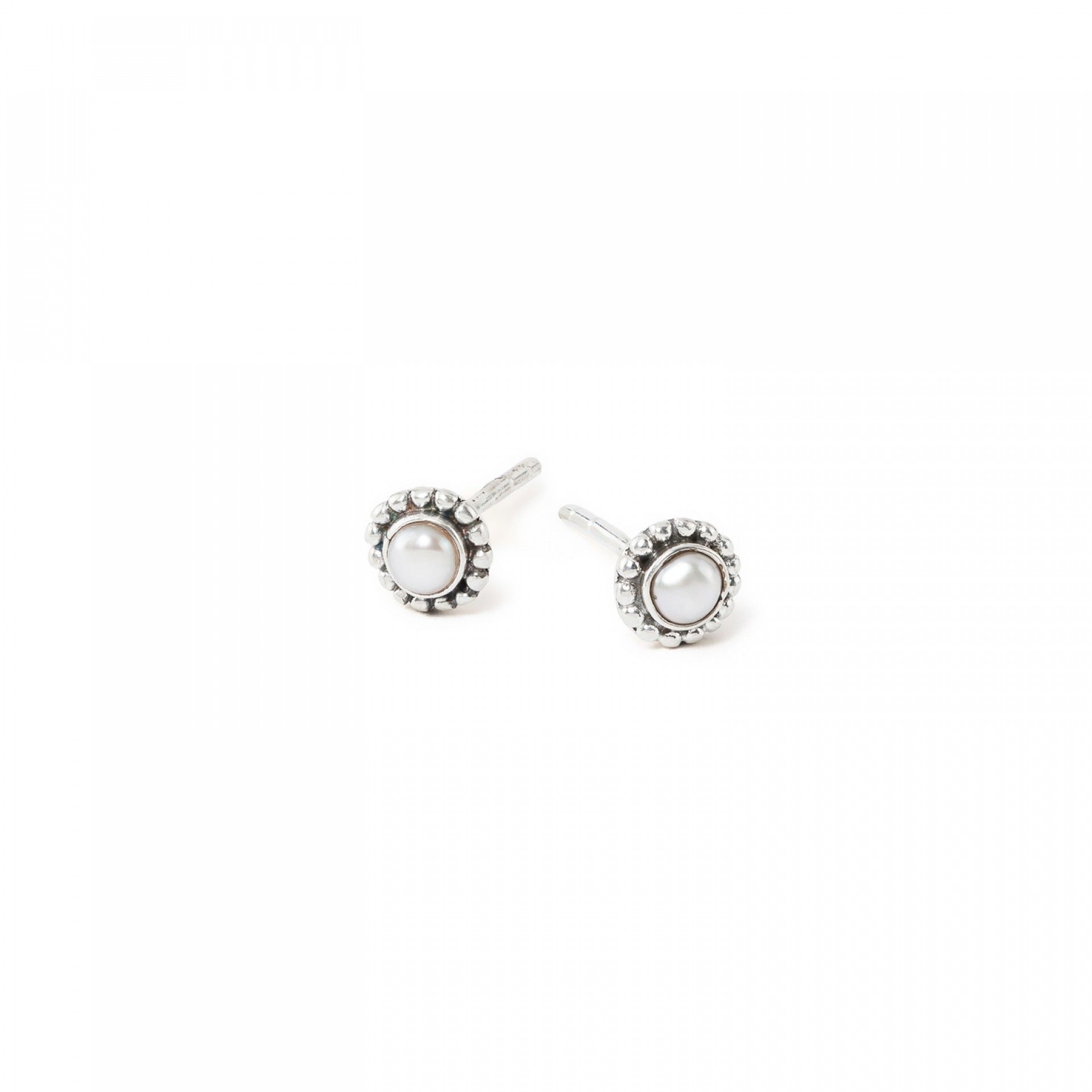 CIRCLE SILVER EARRINGS