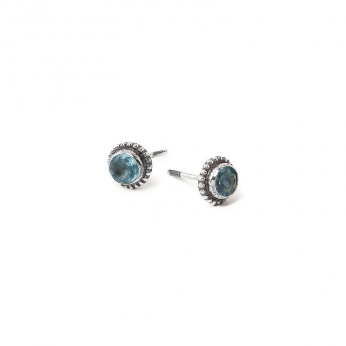 SILVER EARRINGS WITH NATURAL STONE