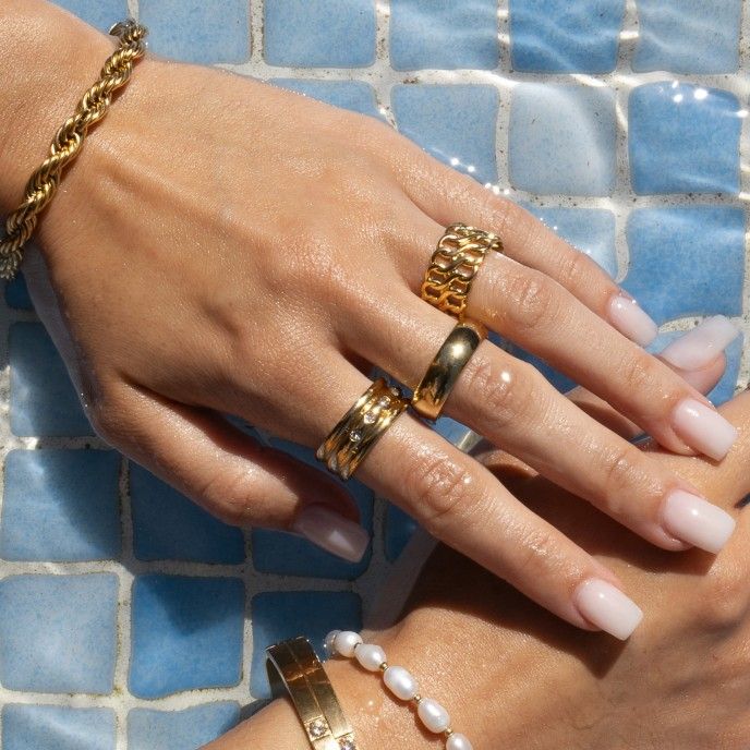 CHAIN SHAPED STEEL RING