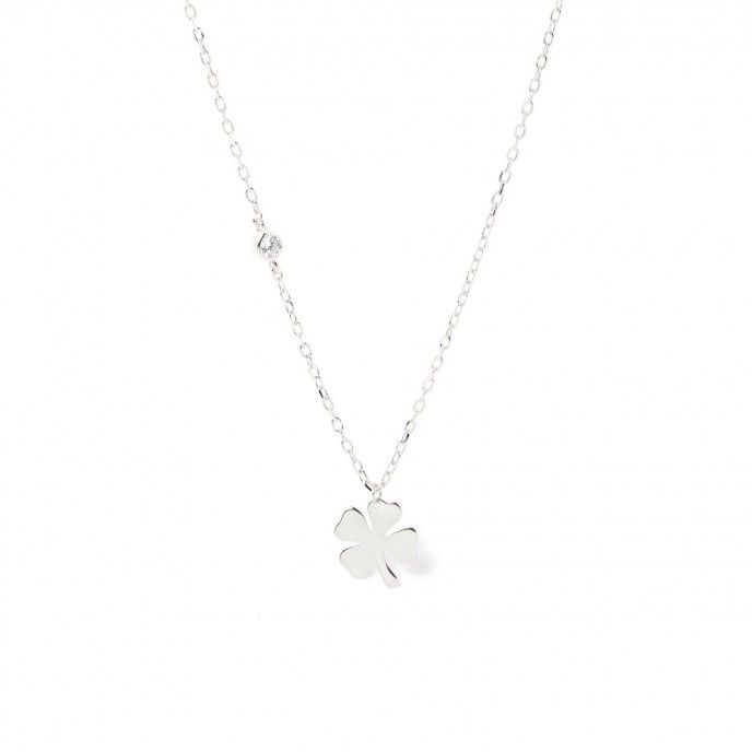 SILVER NECKLACE WITH CLOVER