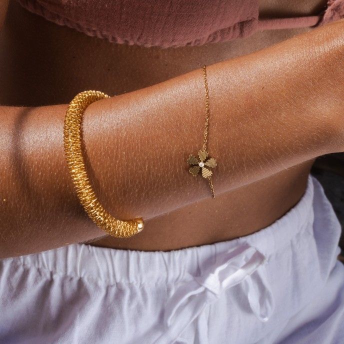 PULSERA DE ACERO CON FLOR