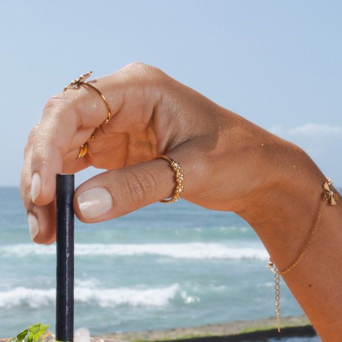 ANILLO DE ACERO CON FLORES