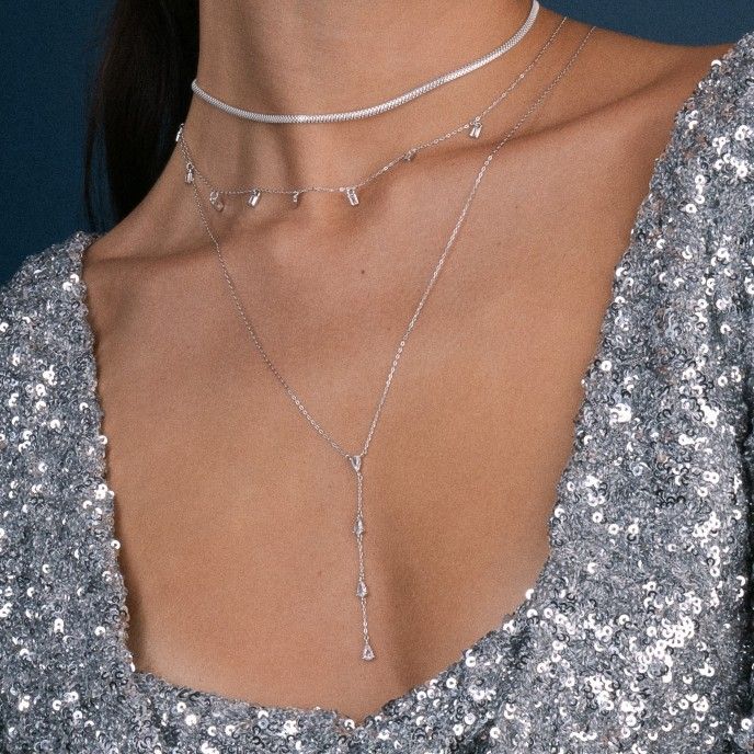 SILVER NECKLACE WITH DROPS