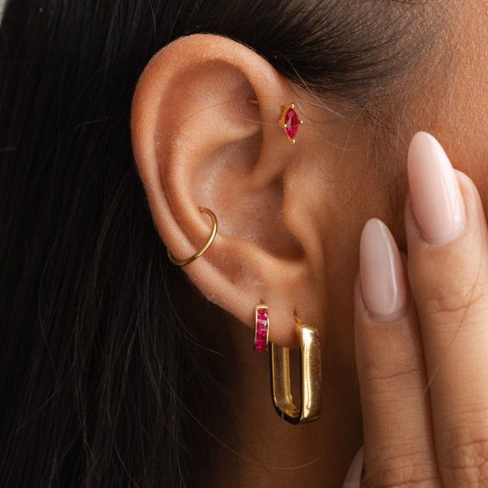 SILVER EARRING WITH ZIRCON