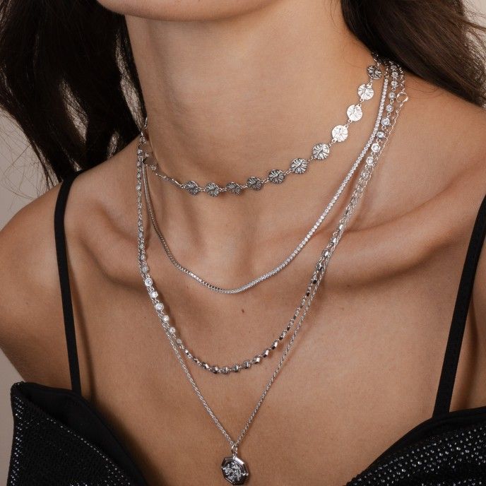 SILVER CHOKER WITH PLATES