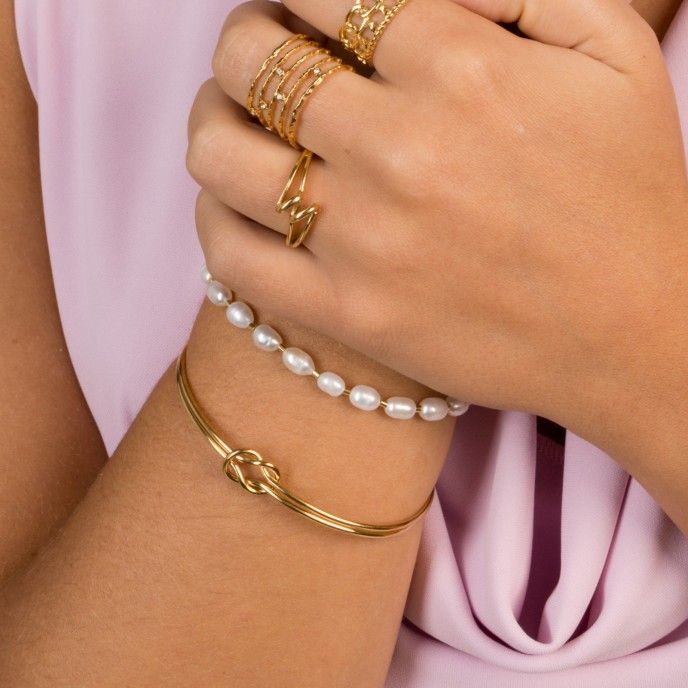 STEEL BRACELET WITH KNOT