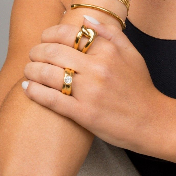 SHINY CROSSED RING