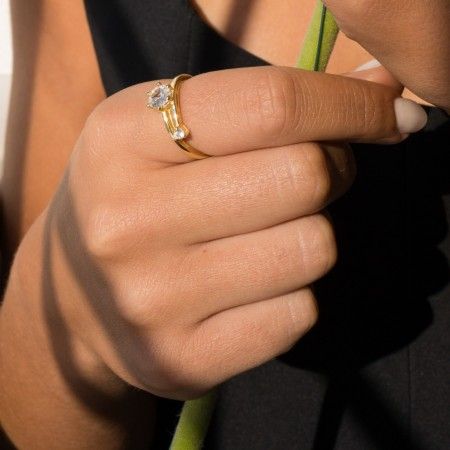 SOLITARY SILVER RING