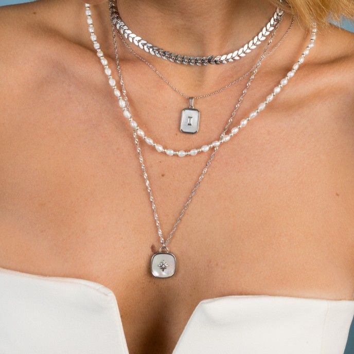 STEEL NECKLACE WITH STAR