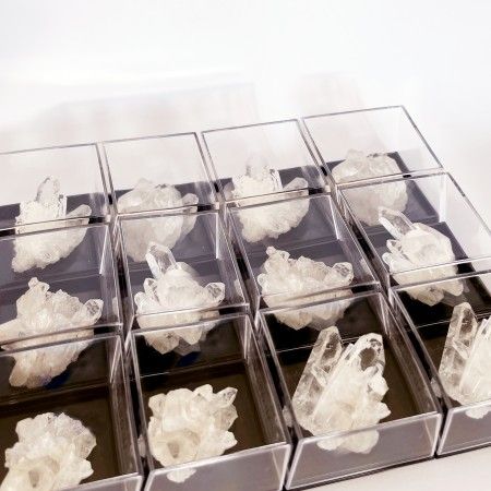 HYALINE QUARTZ MINERAL HYALINE QUARTZ MINERAL