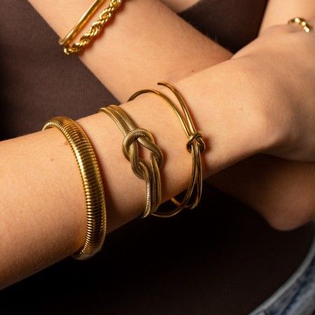 STEEL BRACELET WITH KNOT