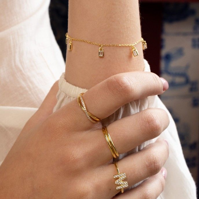 SHINY SILVER BRACELET
