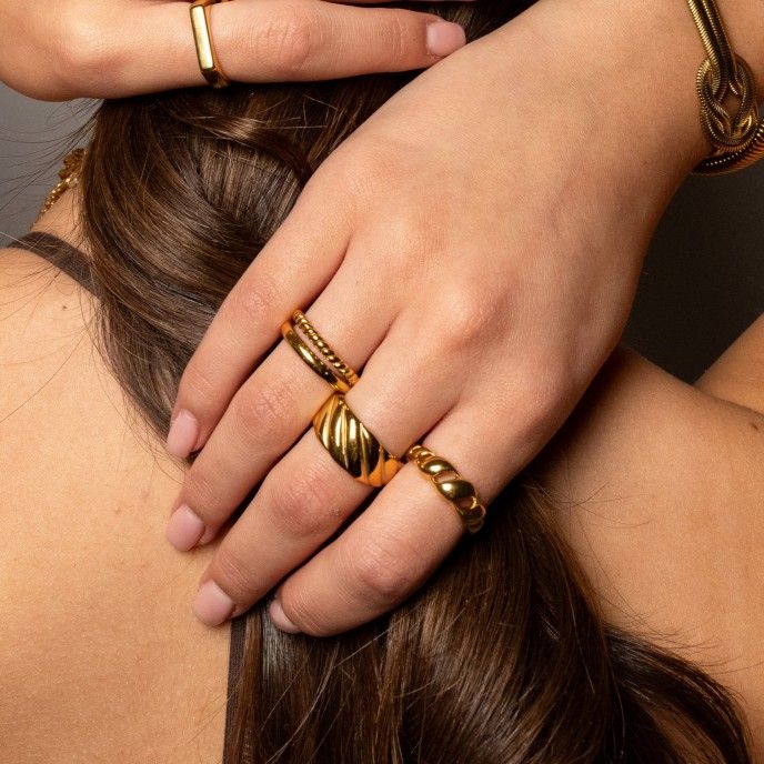 STEEL TWISTED RING
