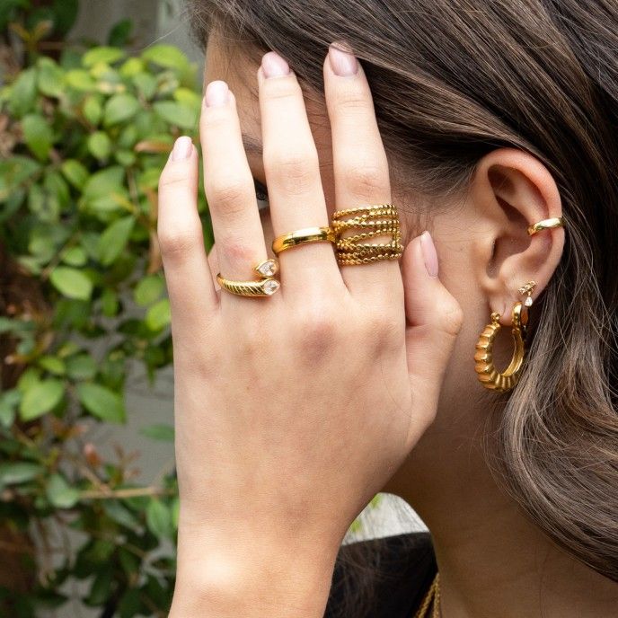 ANILLO DE ACERO CON CIRCONITAS