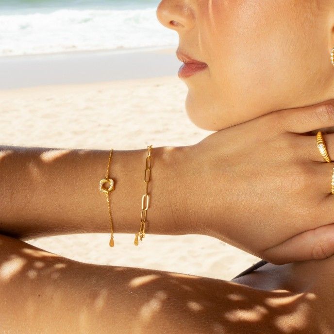 SILVER BRACELET WITH CIRCLES