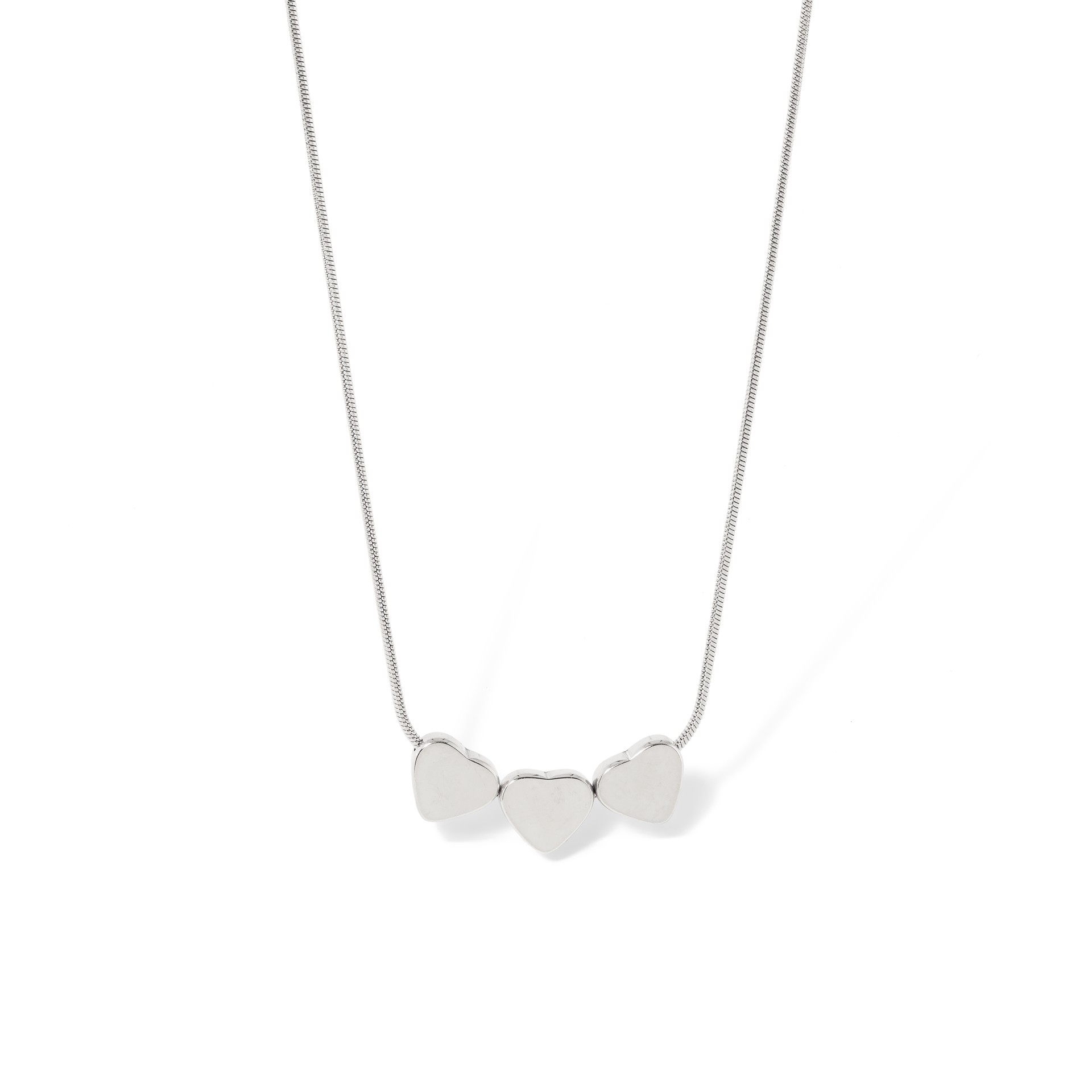 COLAR AÇO CORAÇÕES