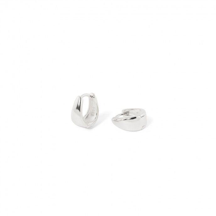 SILVER OVAL HOOPS