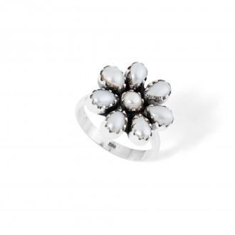 SILVER FLOWER RING
