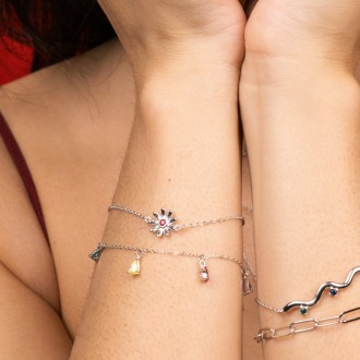 BRACELET WITH FLOWER