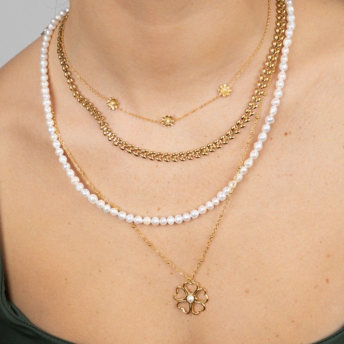 STEEL NECKLACE WITH FLOWER