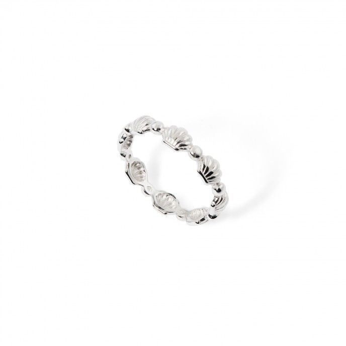 SILVER SHELLS RING