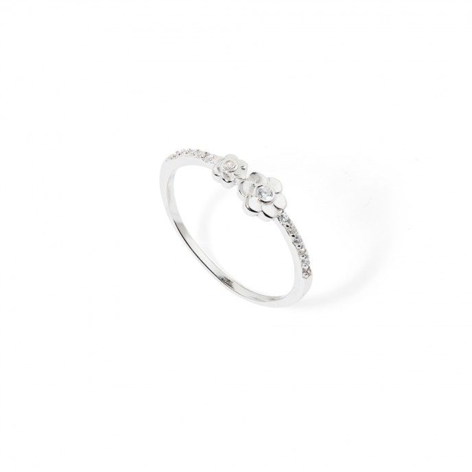 SILVER RING WITH FLOWERS