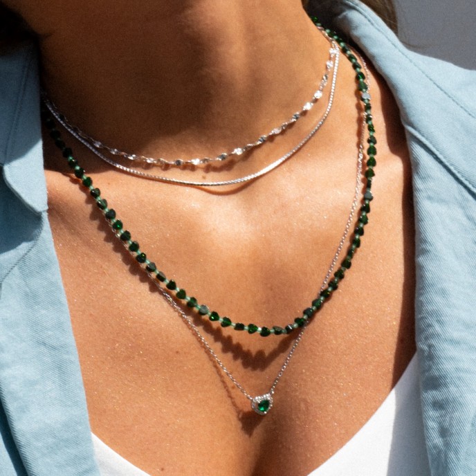 SILVER NECKLACE WITH PLATES