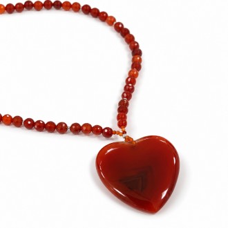 NECKLACE WITH HEART