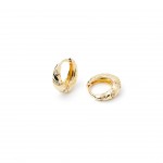 Metal chapado en oro con circonita blanca.