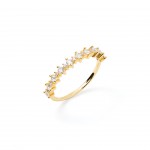 Metal chapado en oro con circonita blanca.