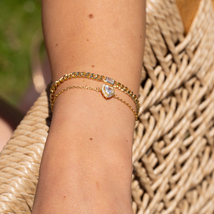 METAL BRACELET WITH HEART