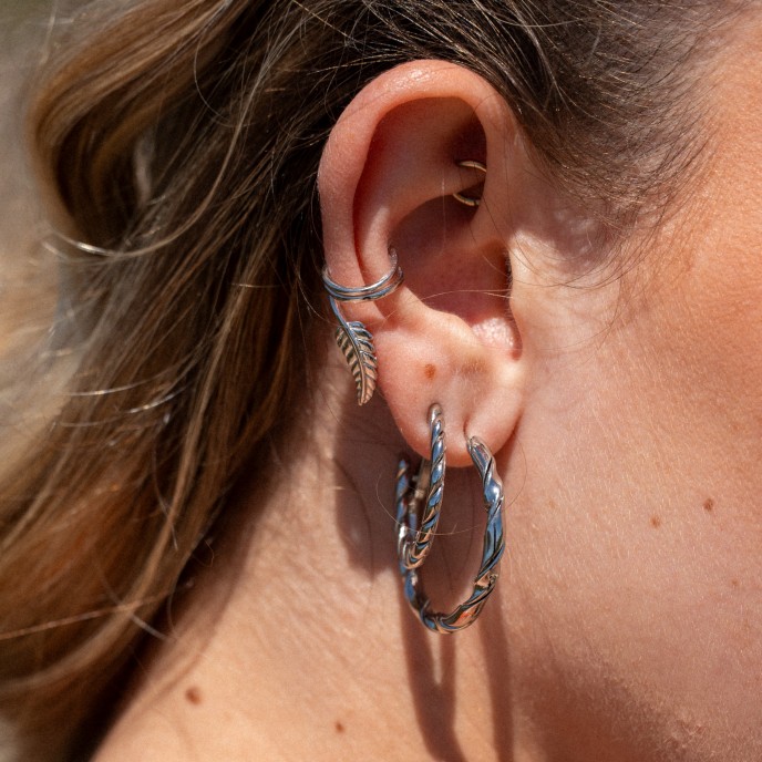 TWISTED STEEL HOOPS