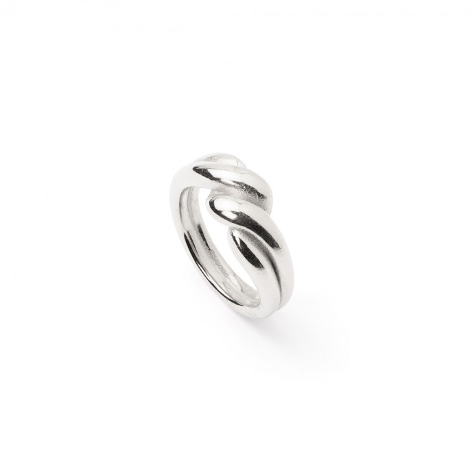 INTERWOVEN STEEL RING